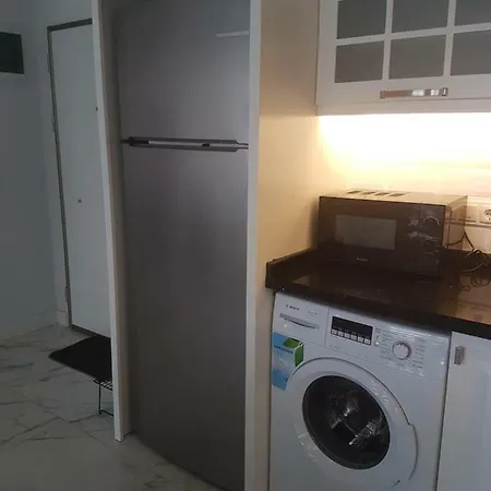 Cleopatra Crown Apartment *